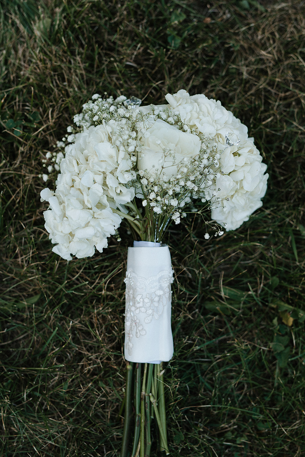 A bride's wedding bouquet