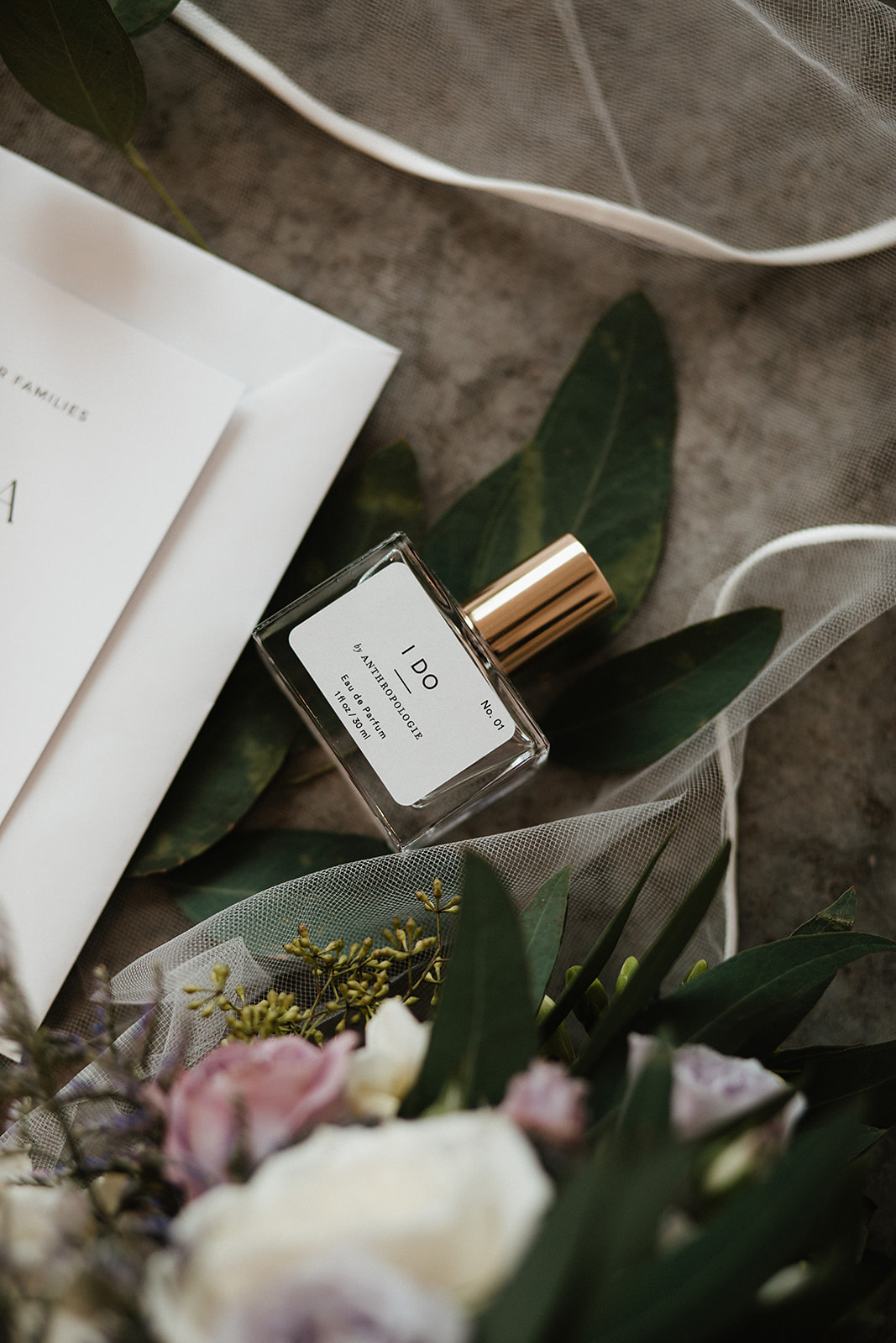 Wedding details from a simple, elegant wedding