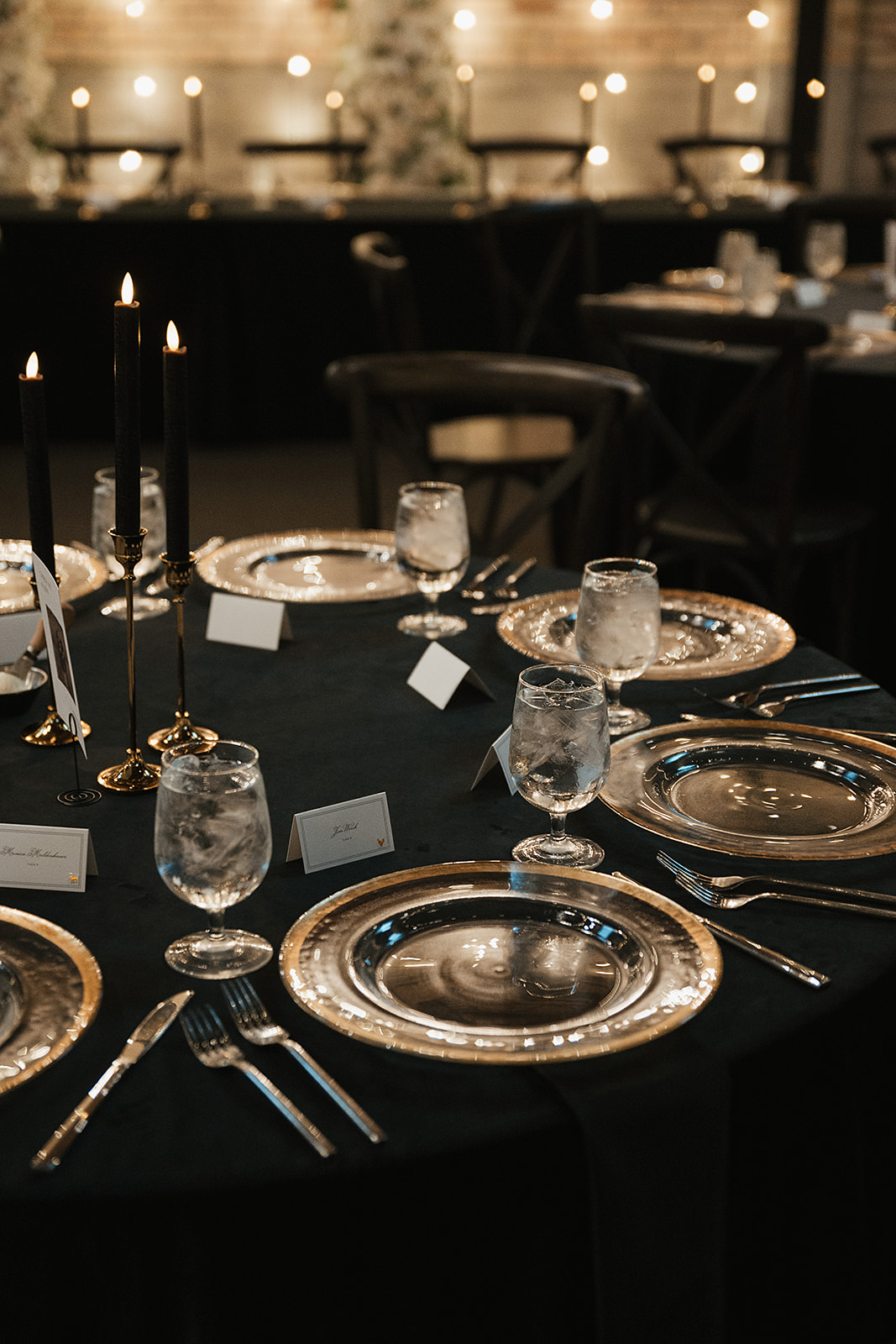 Gold place settings at Green Bay wedding venue